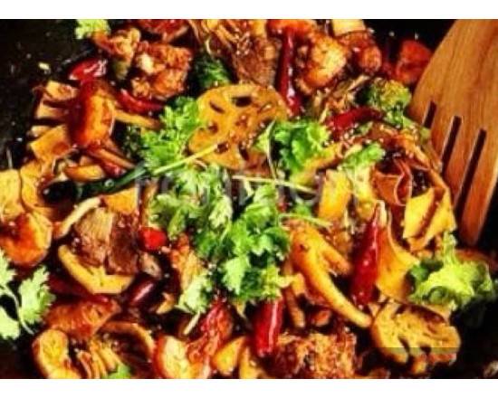 2. Sichuan Pepper Wing 川椒鸡翅香锅